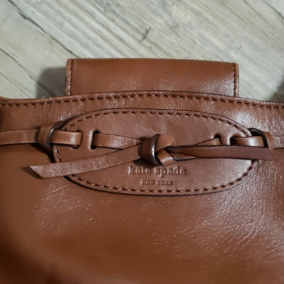 Kate Spade leather purse - Picture 2 of 4